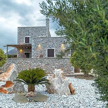 Hotel Armenopetra View Gerolimenas 3*